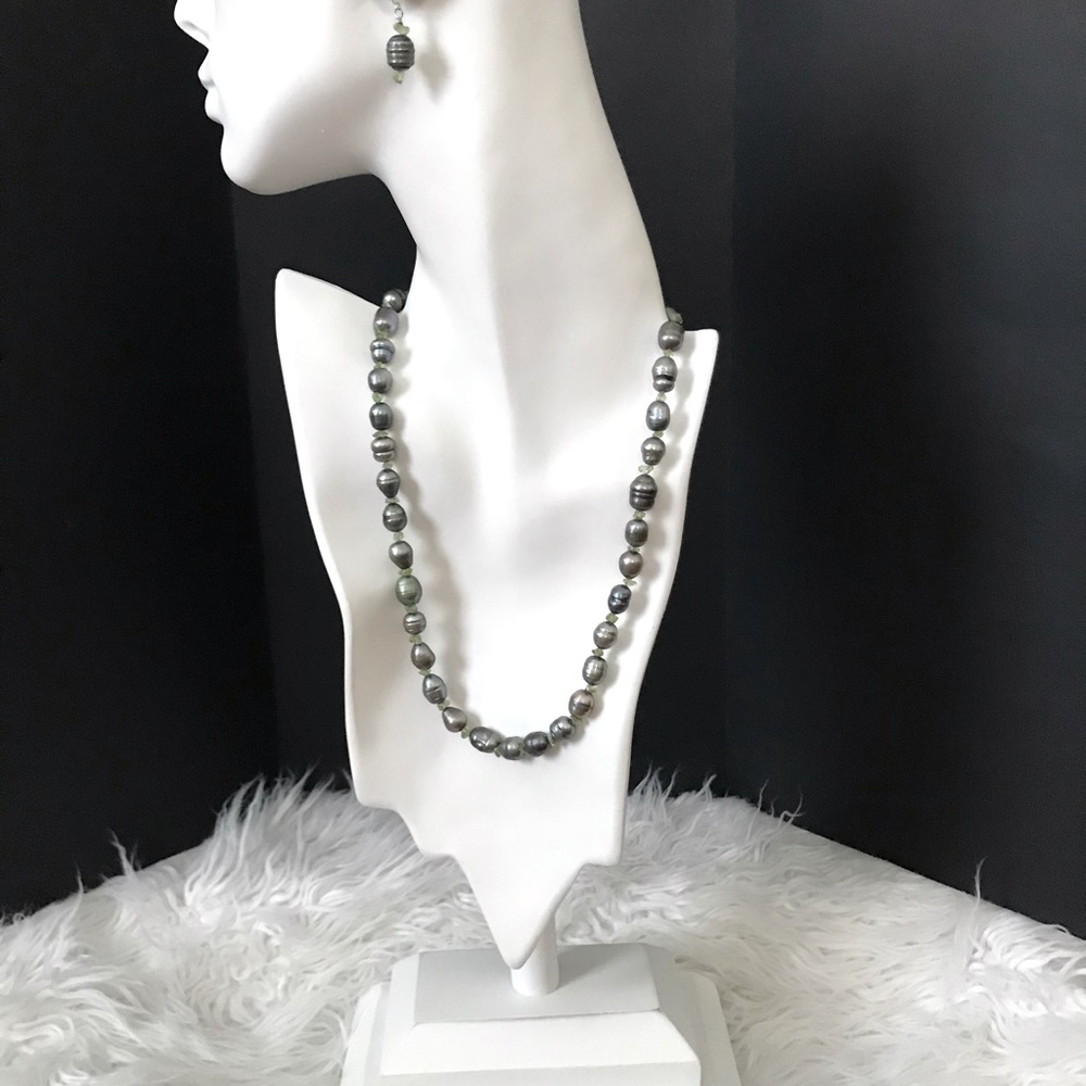 New Necklace Pewter & Green Beads and Earing Set